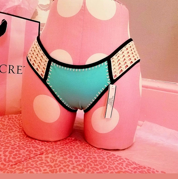 Victoria Secrt Bikini Bottoms Crochet Seafoam Glow - Picture 1 of 3